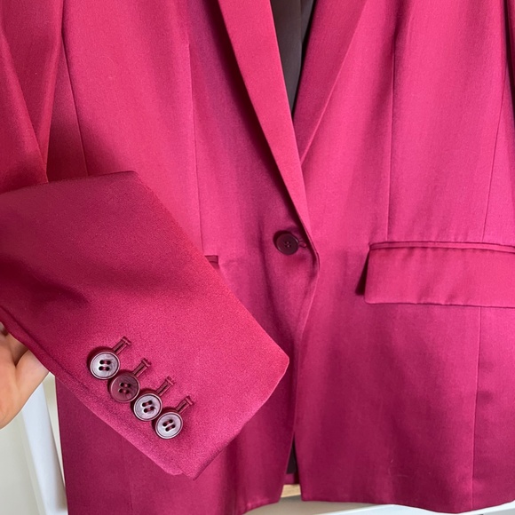 NWOT Theory Silk Blazer - Picture 3 of 4